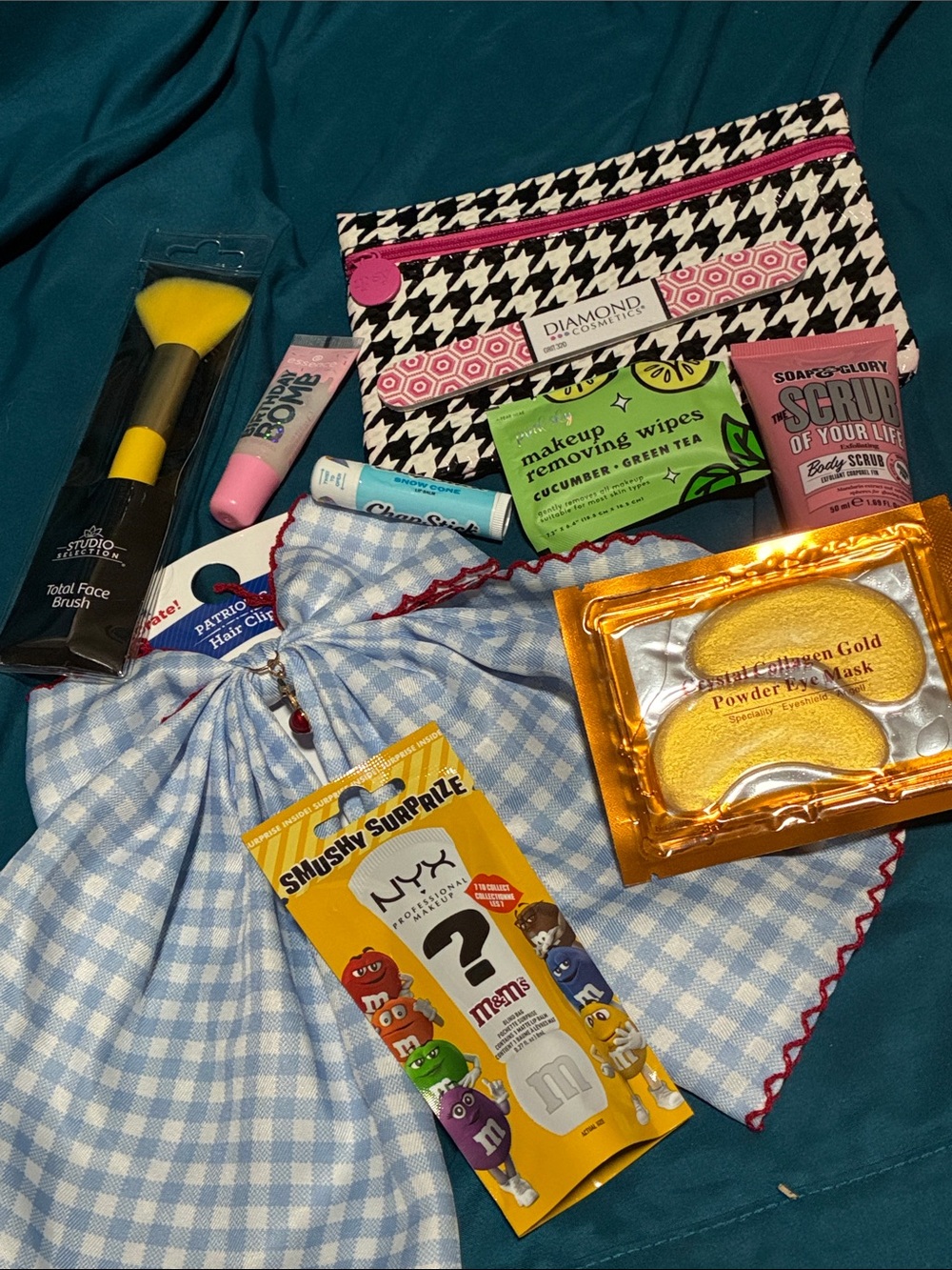 Beauty Bundle - Picture 15 of 15